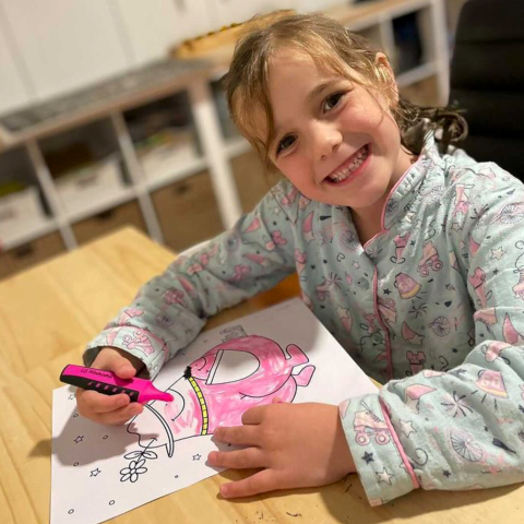 Amazing work with bright colours and big smiles from VIP colouring influencer - Maggie from New South Wales 🍑
